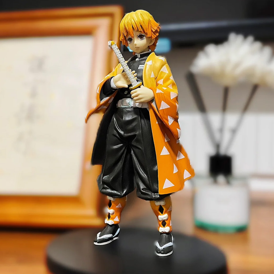 15cm 鬼滅の刃 竈門炭治郎と岩右衛助 アニメフィギュア  - Model Kit Zenitsu のレビューと価格