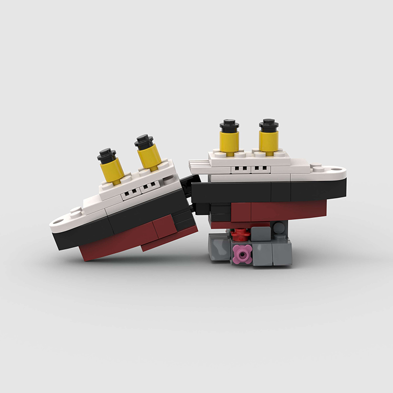 ミニ RMS タイタニック沈没船モデル半分に壊れる MOC  - Model Kit U Boat のレビューと価格