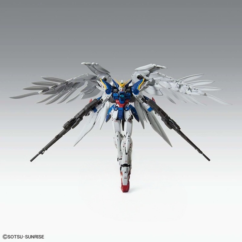 バンダイオリジナル本物の MG ガンダムモバイルスーツ XX - Model Kit Wing Zero のレビューと価格